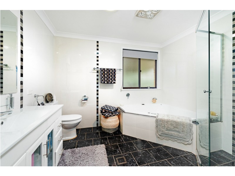 1 Bernarra Place, Cranebrook NSW 2749