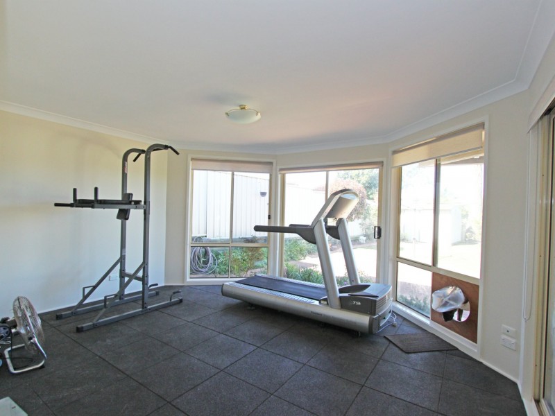 8 Crestview Place, Cranebrook NSW 2749