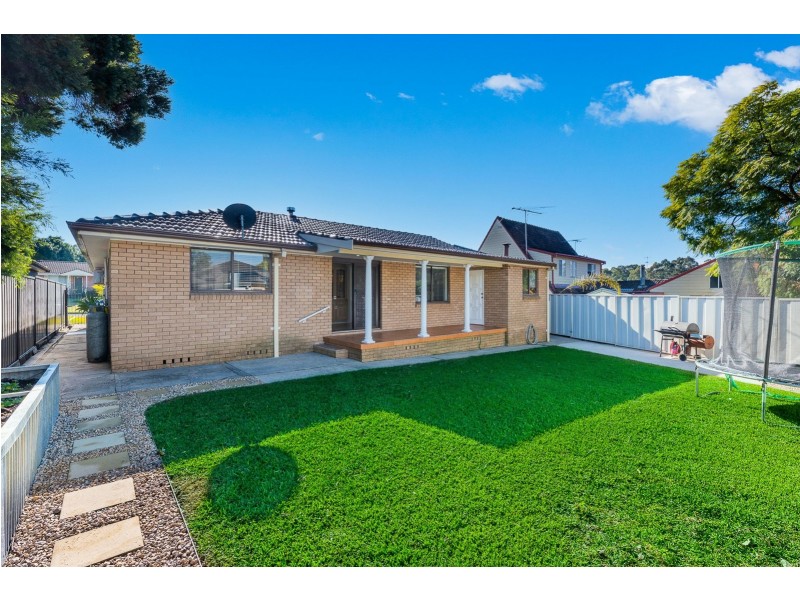 77 Summerfield Circuit, Cambridge Gardens NSW 2747