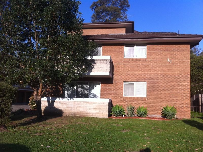 8/18 Bringelly Road, Kingswood NSW 2747
