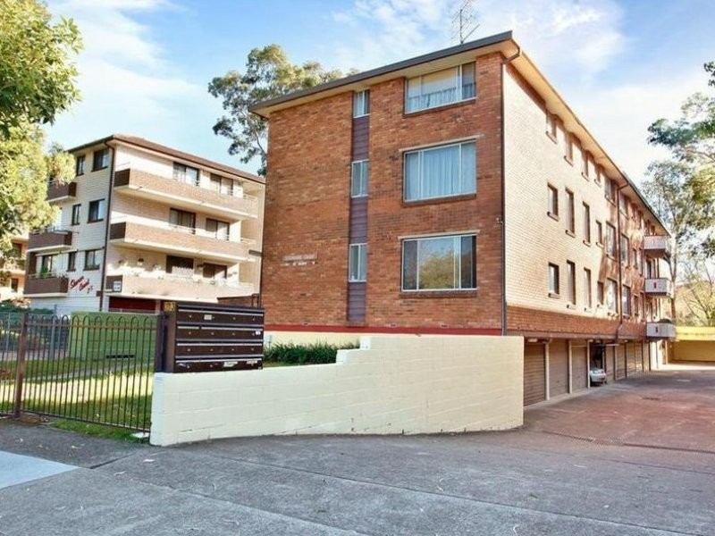 11/213 Derby Street, Penrith NSW 2750