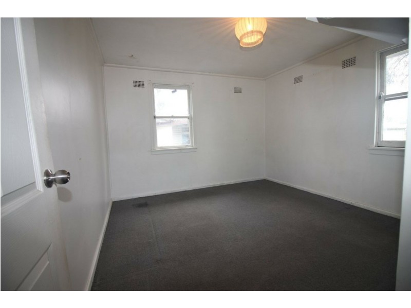 33 Cedar Crescent, St Marys NSW 2760