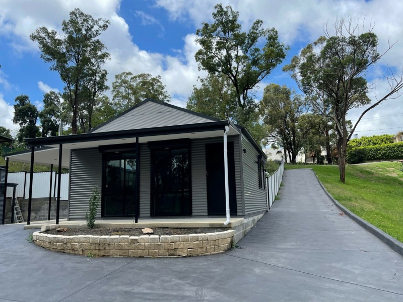 4a` Eighteenth Ave, Warragamba NSW 2752
