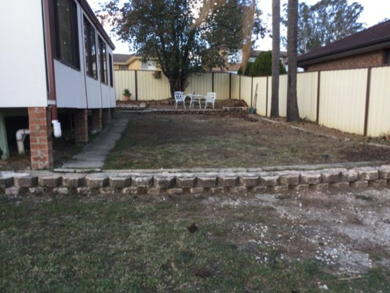 2 Strauss Road, St Clair NSW 2330