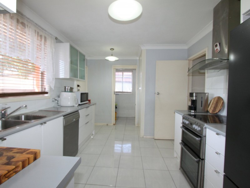18 York Road, South Penrith NSW 2750