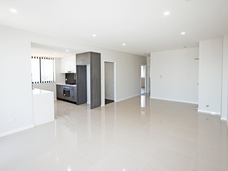 810/240-250 Great Western Highway, Kingswood NSW 2747