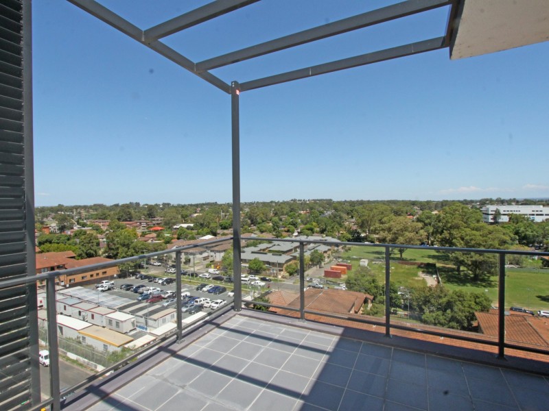 810/240-250 Great Western Highway, Kingswood NSW 2747