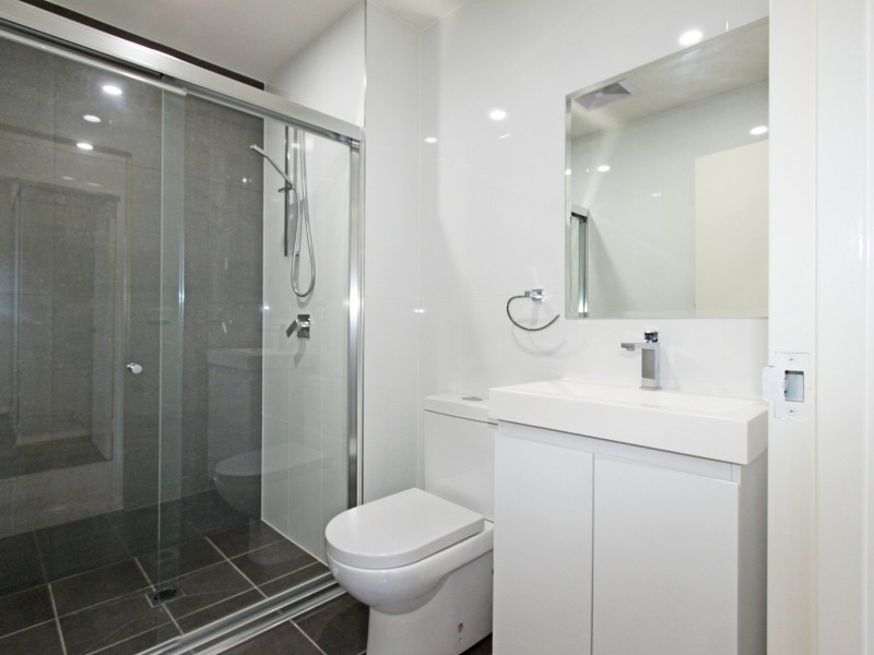 810/240-250 Great Western Highway, Kingswood NSW 2747