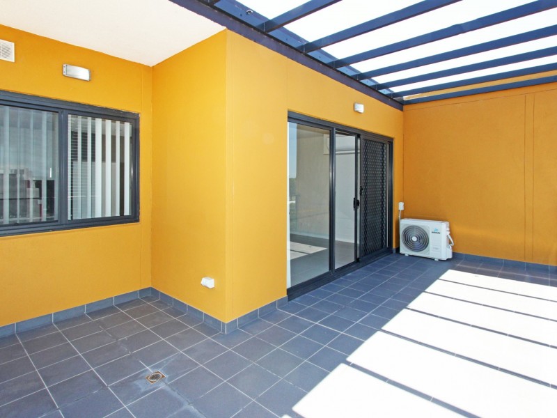 810/240-250 Great Western Highway, Kingswood NSW 2747