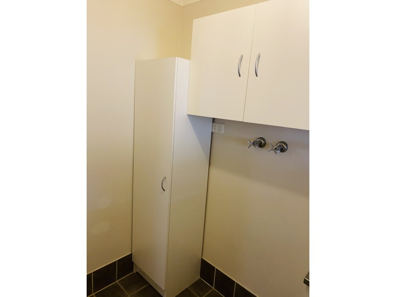 2/2 Sydney Street, Oxley Park NSW 2760