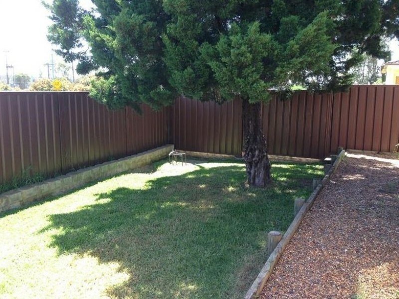 2/2 Sydney Street, Oxley Park NSW 2760