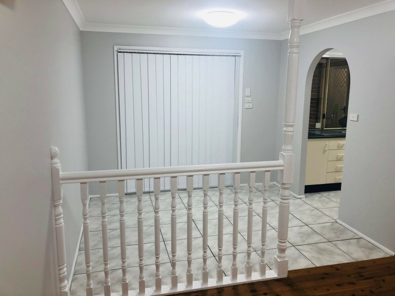 1 Gemstone Way, Oakhurst NSW 2761