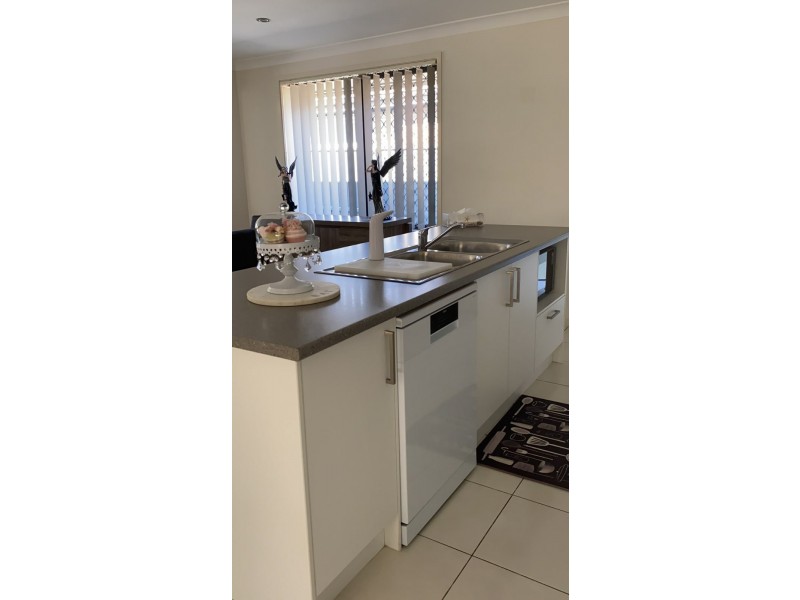 12 Bond Street, Ropes Crossing NSW 2760