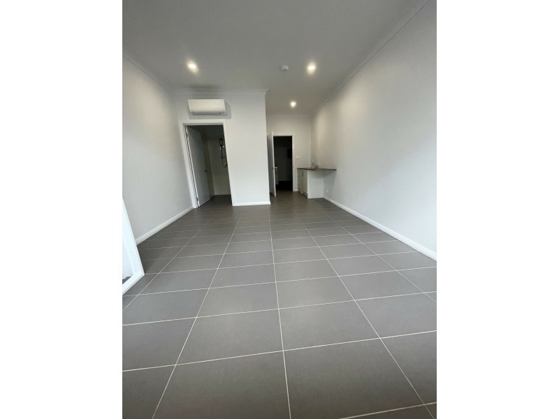 1/41 John Batman Ave, Werrington County NSW 2747