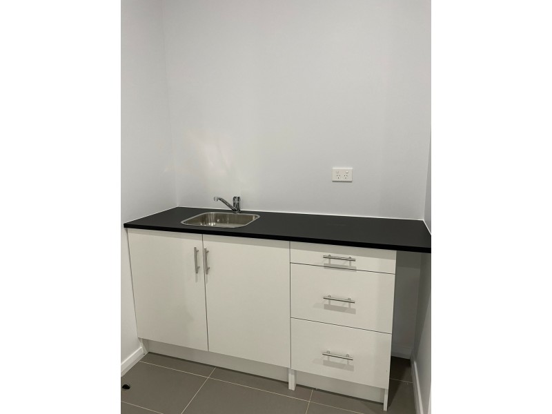 1/41 John Batman Ave, Werrington County NSW 2747