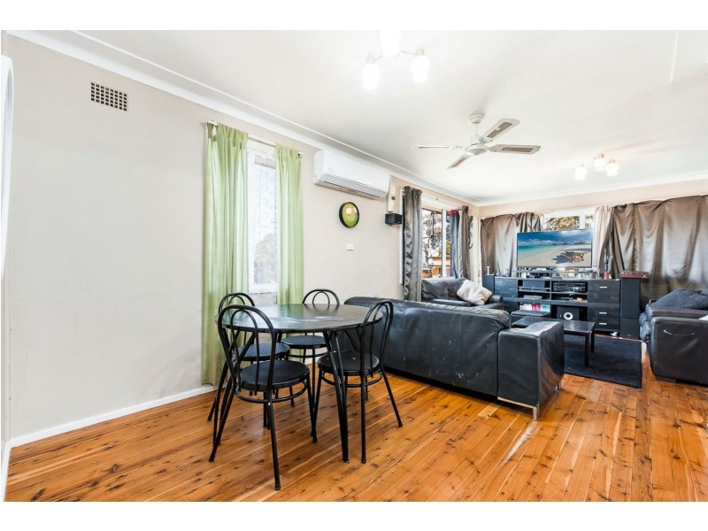 9 Oxford Street, Cambridge Park NSW 2747