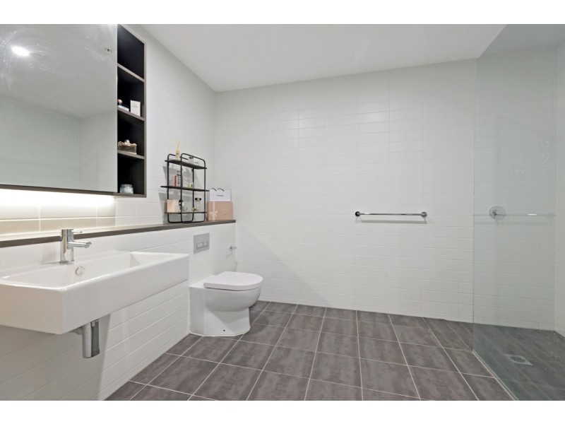 309/10 Aviators Way, Penrith NSW 2750