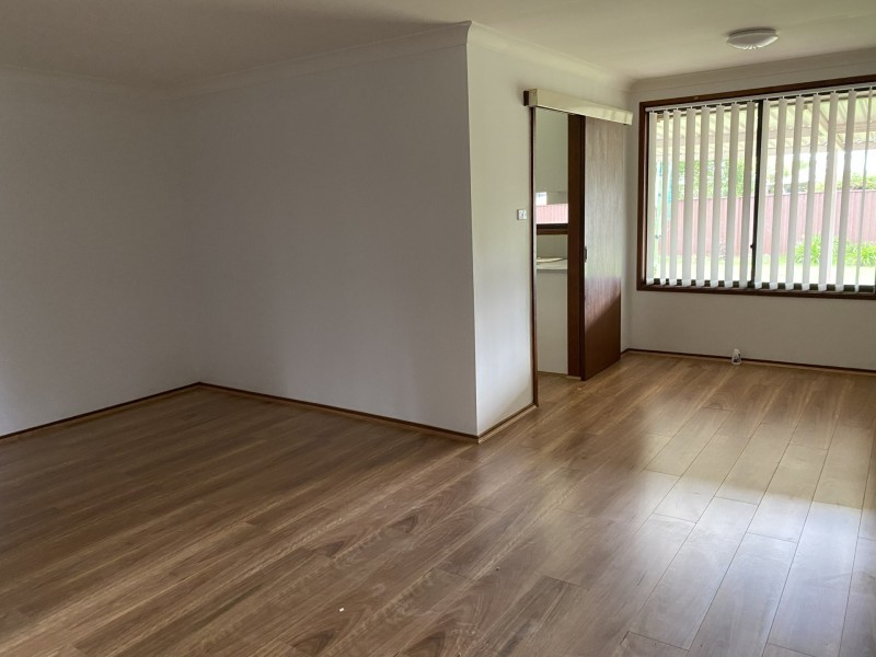 43 Melville Road, St Clair NSW 2759