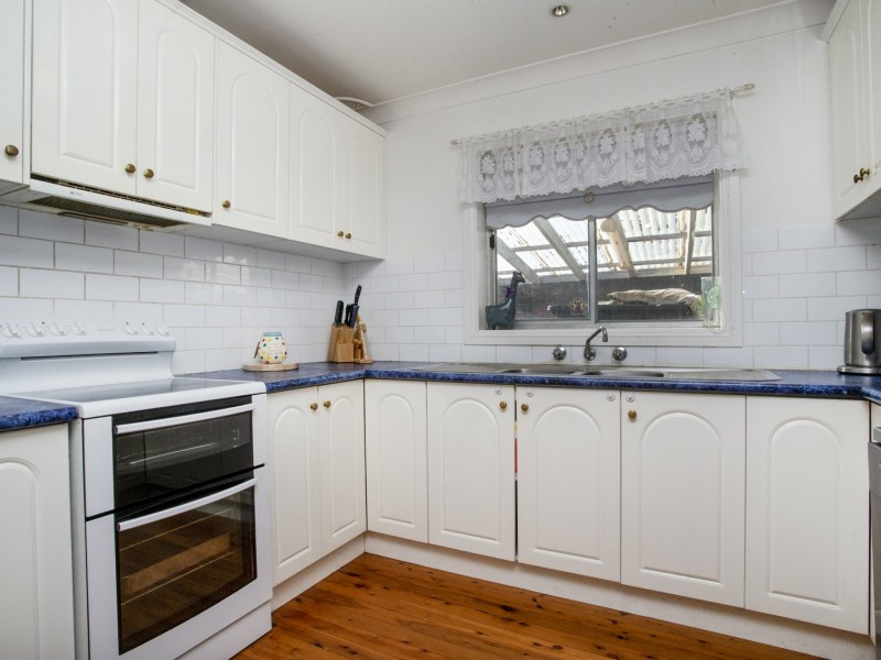 9 Little Street, Cambridge Park NSW 2747