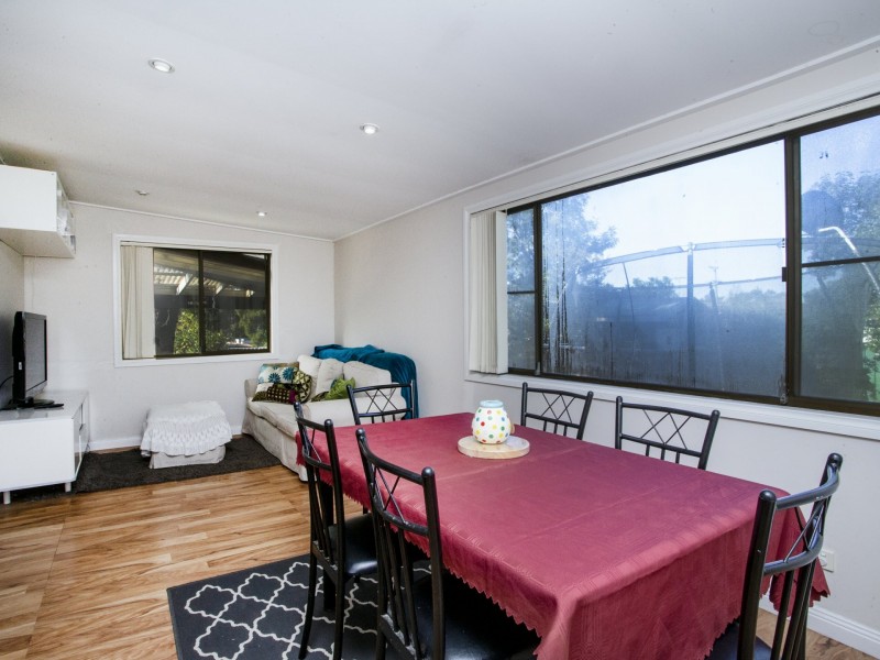 9 Little Street, Cambridge Park NSW 2747