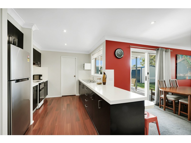 8 Moorehead Ave, Silverdale NSW 2752