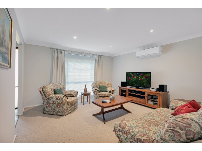 8 Moorehead Ave, Silverdale NSW 2752