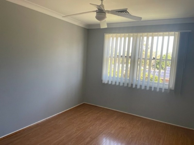 27 Seaton Crescent, Cranebrook NSW 2749