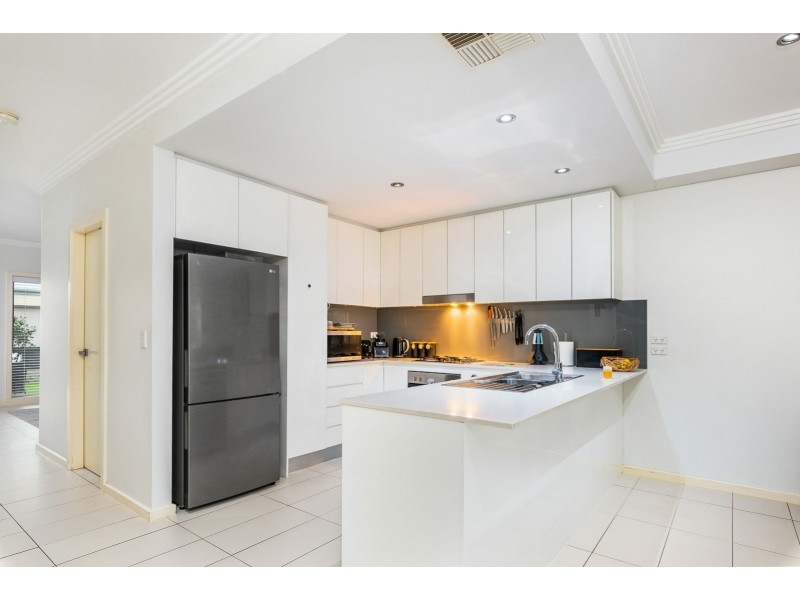 15 Firetail Cct, Cranebrook NSW 2749