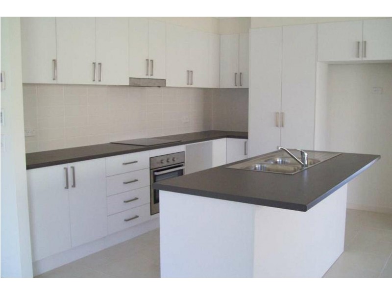 11 Springdale Street, Claremont Meadows NSW 2747