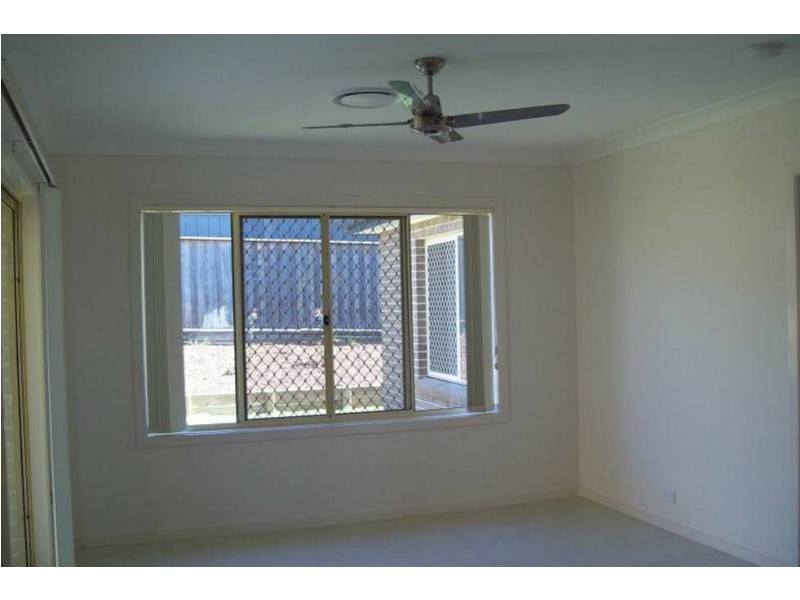 11 Springdale Street, Claremont Meadows NSW 2747
