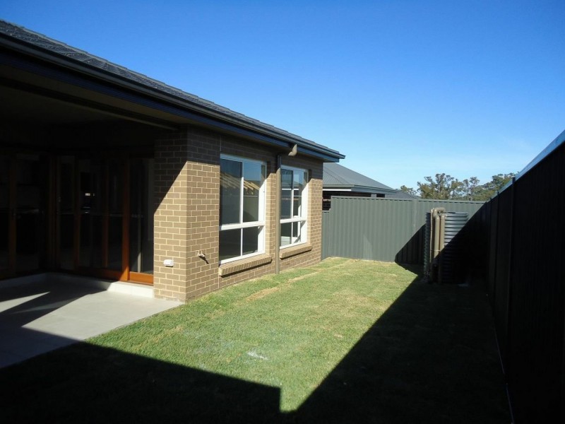 15 Scarborough Rise, Jordan Springs NSW 2747