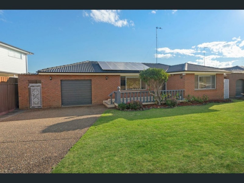 222 Banks Drive, St Clair NSW 2759