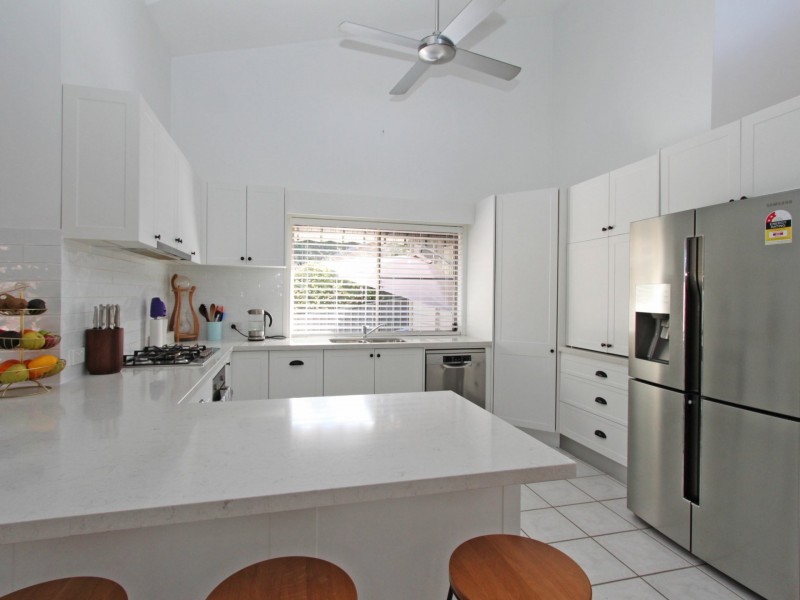 27 Falkland Close, Winmalee NSW 2777