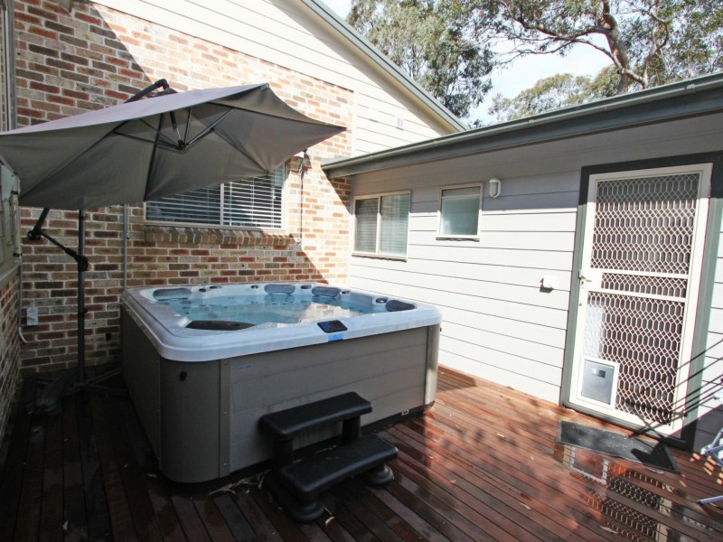 27 Falkland Close, Winmalee NSW 2777