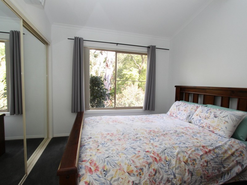 27 Falkland Close, Winmalee NSW 2777
