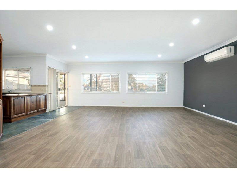 10 Baronesa Road, South Penrith NSW 2750