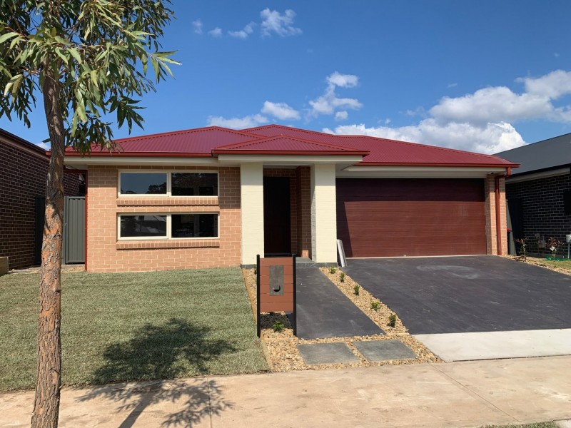 74 Epaulet Circuit, Llandilo NSW 2747