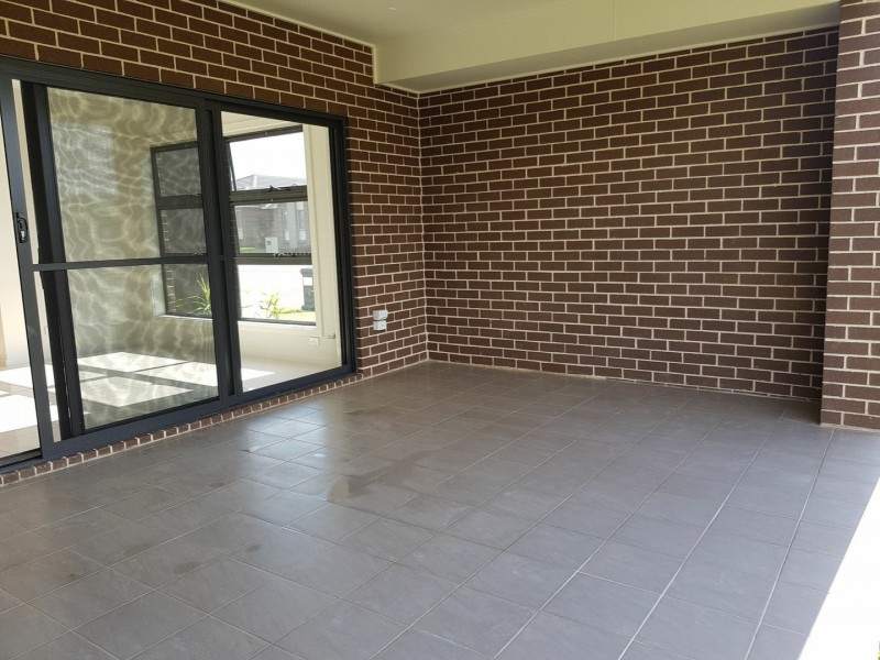 1 Everingham Street, Colebee NSW 2761