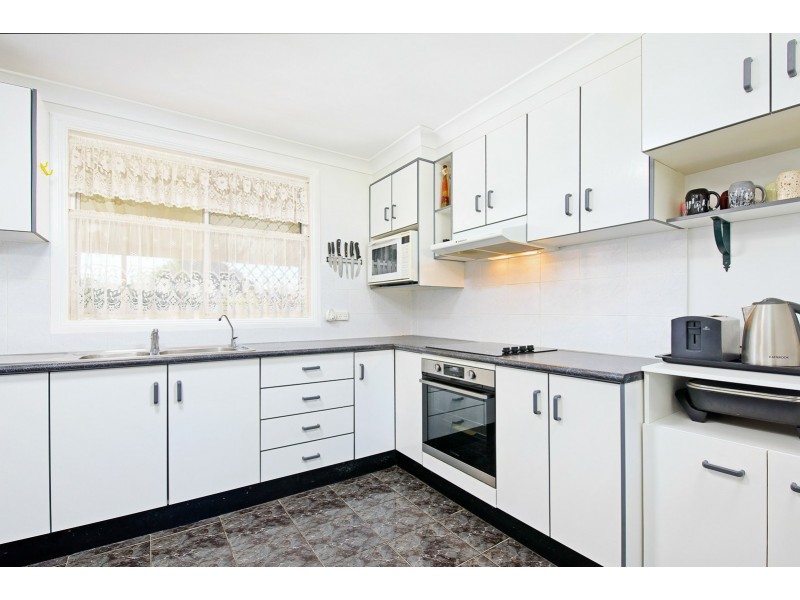 5 Damien Avenue, South Penrith NSW 2750