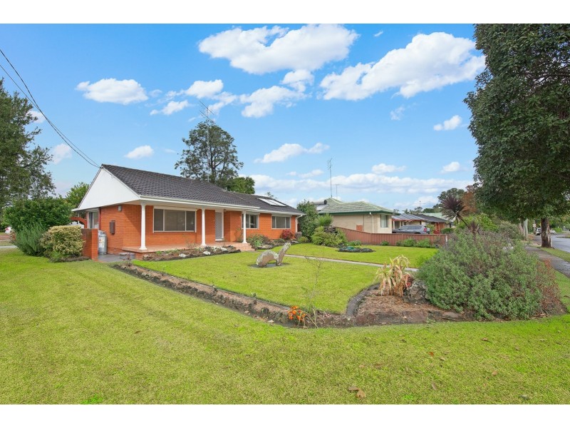 38 Imperial Avenue, Emu Plains NSW 2750