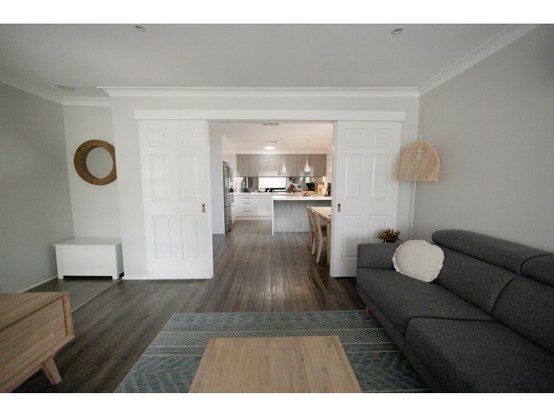 2 Priory Parade, Cambridge Gardens NSW 2747