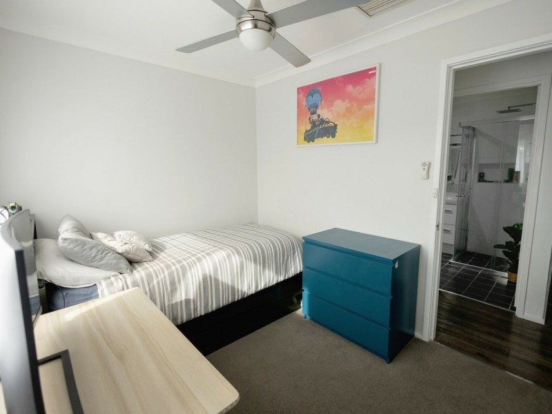 2 Priory Parade, Cambridge Gardens NSW 2747