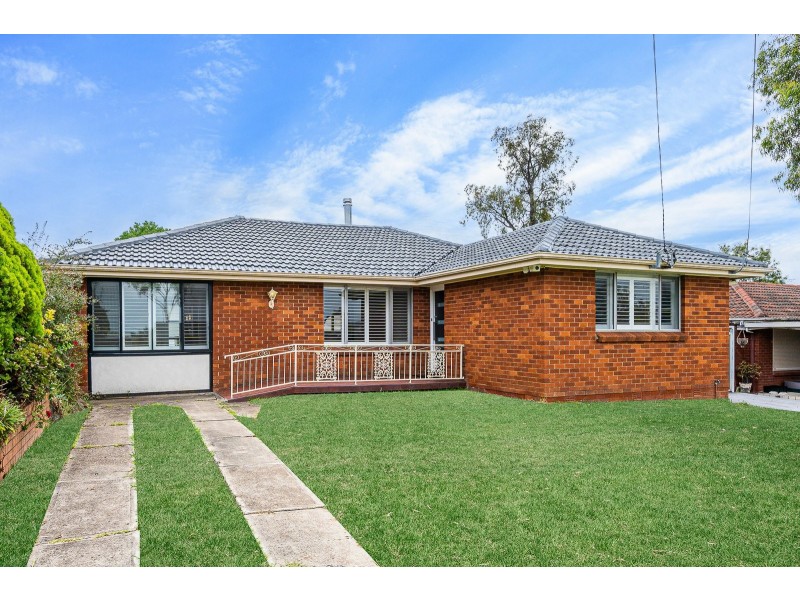 13 Rugby Street, Cambridge Park NSW 2747