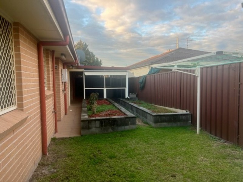 1/2 Sydney Street, St Marys NSW 2760