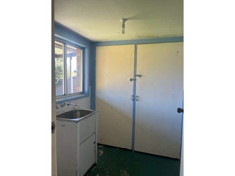 4 St Clair Avenue, St Clair NSW 2759