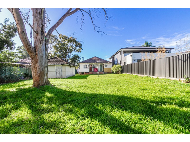 22 Georges Crescent, Georges Hall NSW 2198