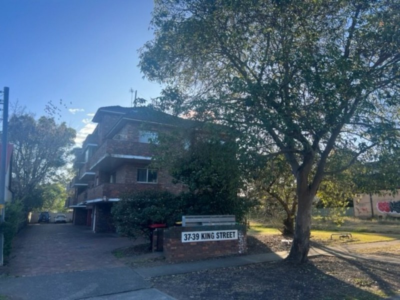 3/37-39 King Street, Penrith NSW 2750