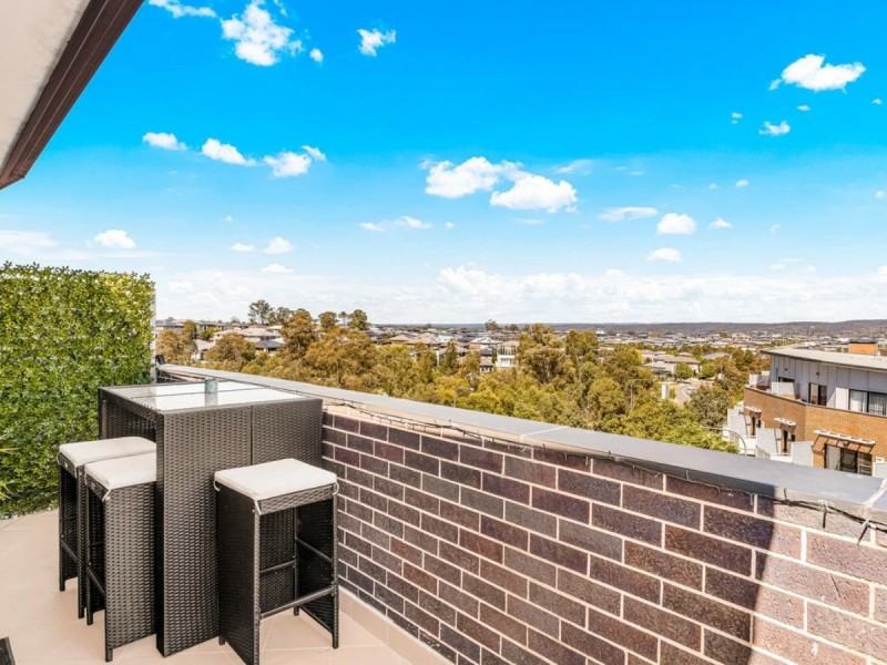 5/1 Glenmore Ridge Drive, Glenmore Park NSW 2745