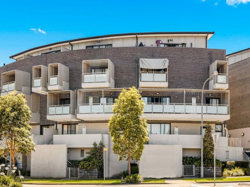 5/1 Glenmore Ridge Drive, Glenmore Park NSW 2745