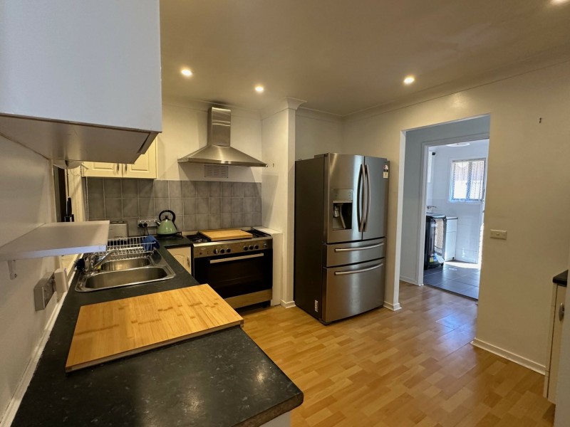 8 Clovertop Place, Werrington Downs NSW 2747